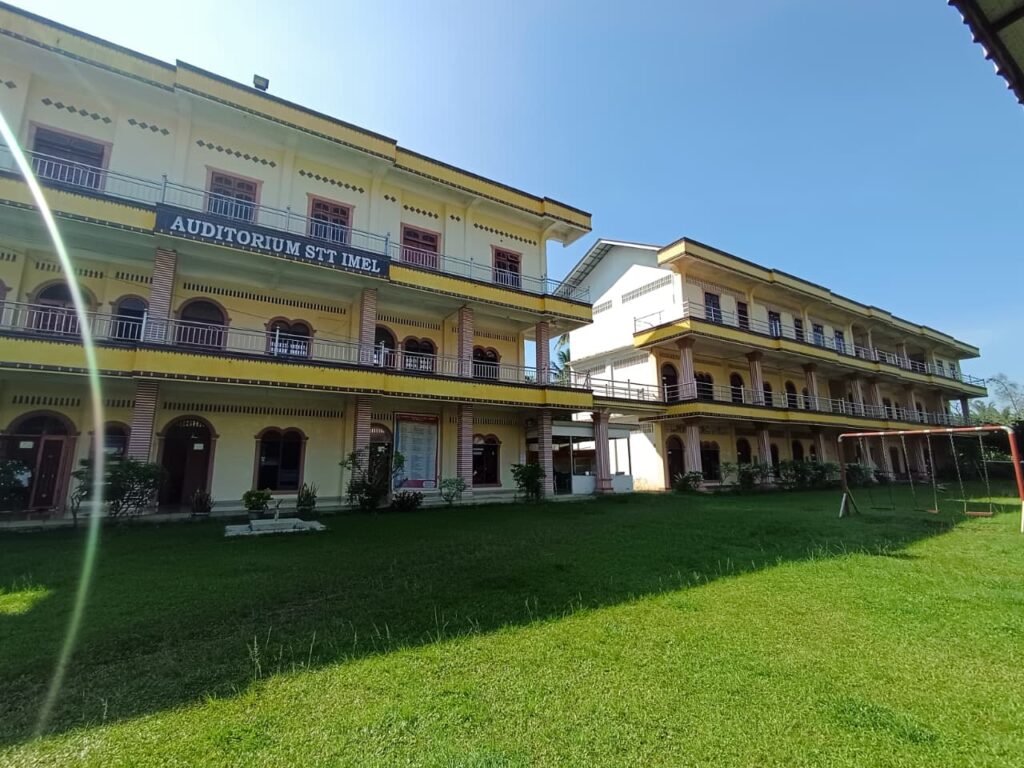 Gedung Auditorium dan kelas STT IMEL Langkat